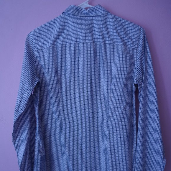 Talbots Wrinkle Resistant Button down Top - Picture 3 of 4